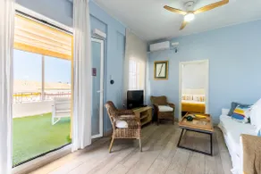 Trendy Penthouse by the Bullring - Image 3