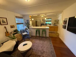 Hey you! Bayview! Private 1 bedroom apartment. - Image 4