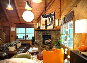 Renovated Quintessential Cabin on a Creek - Image 3
