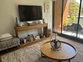 New Modern Apartment - Excellent location - Image 5