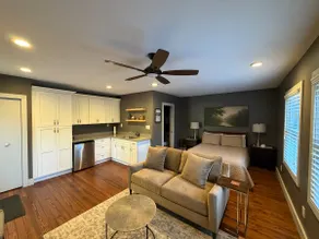 Private Buckhead Guesthouse + Free Covered Parking - Image 4