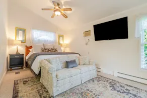 Morning Bliss in Marblehead at the Victorian Inn - Image 5