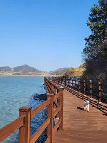 Villa with sea and garden by June - Image 2