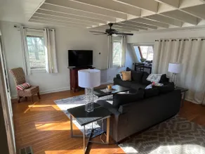 The Zane Gray Cabin private retreat with Starlink & EV Charging by Lake Texoma - Image 3