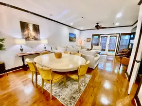 West End Townhouse steps from Main St & Falls Park, Shopping, Dining, Stadium - Image 3