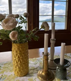 Cottage by the lake - Image 4