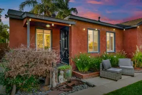 Long Beach Gem | Minutes To Beach/Restaurants/Fun - Image 2