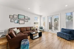 San Clemente Beach House -Military/911/RN Discount - Image 2