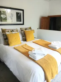 Paradise not lost. Self Contained Guest Suite. - Image 2