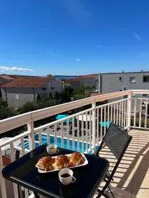 Apartamento totalmente equipado con barbacoa y piscina climatizada - Image 3