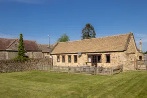 Milliners Barn - Image 2