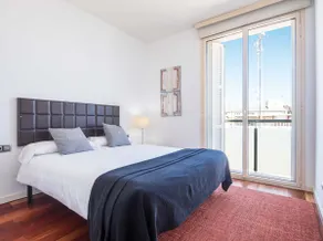 376 - Plaza Catalunya Balcony Apartment - Image 4
