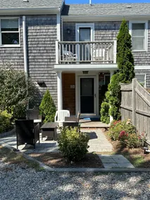 Prime Location - Beautiful 2-bd condo, Parking, AC - Image 2