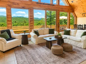 Luxury Lodge for 6-12 | Gore Views, AC, Pets - Image 4