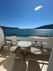 Room with sea view and private bathroom (No4) - Image 2