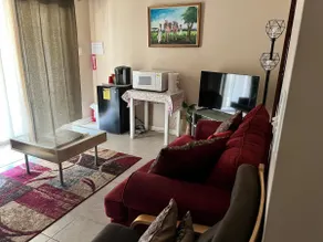 Exclusive 2 Bedrooms Suite at Fairburn Finest - Image 2