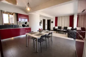Lux Penthouse for 5 with View • 8min from Airport - Image 2