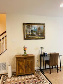 Private Suite with W/D, Walk to Shops/Restaurants - Image 5