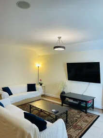 Private Suite with W/D, Walk to Shops/Restaurants - Image 3