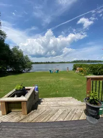 Cottage on World Heritage Rideau River. - Image 3