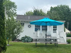 Waterfront Oasis - Image 2
