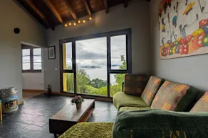 House with stunning views - Image 2