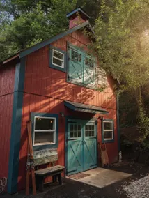 The ”Old Barn” in the woods. Peace, Romance, Ahhh - Image 3
