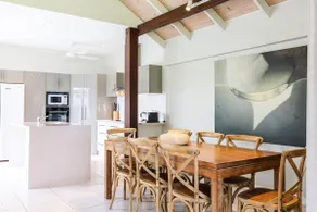 Donkin - Luxury - Absolute Beachfront - Image 3