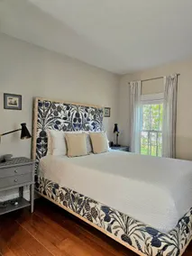 Bath Historic District Apartment - Image 4