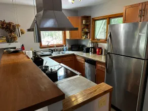 Woodstock Home Close to 3 Towns, Hiking and More - Image 2