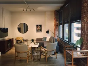 Spacious 8 Person Loft > 1 BLOCK to Broadway! 309 - Image 2