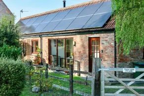 Tranquil and cosy cottage on the Somerset Levels - Image 2