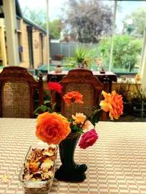 Romantic and quiet vacation home, hospitable host and hostess, welcome friends from all over the world. - Image 2