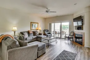 Lakefront Osage Beach Condo: Dock Your Boat Here! - Image 4