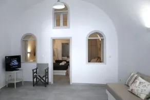 Mansion Yposkafo - Firostefani Santorini - Image 5