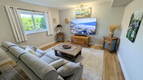 Nature's Window: Spacious, private view suite! - Image 2