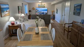 Nature's Window: Spacious, private view suite! - Image 3