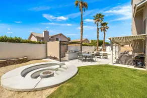 \"Tulip Play House\"5 Bedrooms 3.5 bath Pool & Spa w/ Built in BBQ, big side yard - Image 4