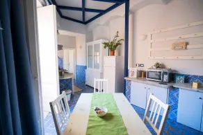 BIG FLAT IN CITY CENTER WITH BALCONY - Image 2