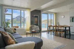 Modern seafront cabin with sauna 8 mins to Leknes - Image 4