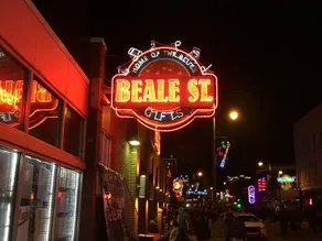 Vintage Retreat | Near Beale St - Image 5