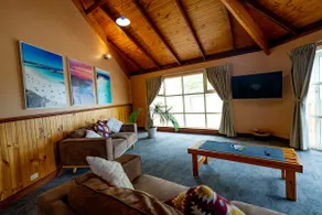The Town Suite - Image 4