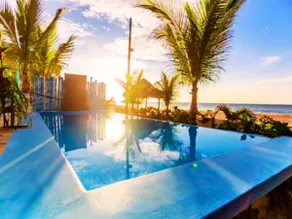 Oceanfront home for 6–8 | Pool + BBQ + view - Image 5
