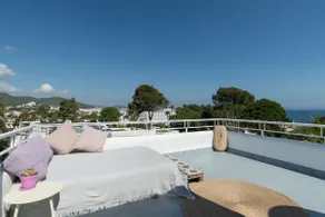 Town house located 200 metres from the beach - Image 2