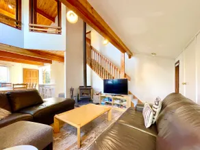 Sublime Cedar Lodge Leura - Image 3