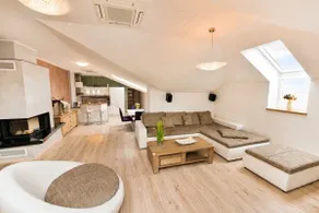 Cassovia City Park Residence | Rooftop Jacuzzi - Image 4