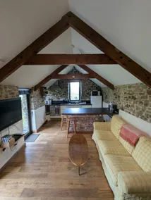 Peaceful, cosy barn with log burner near Bude - Image 3