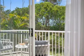 Beach Retreat - Ducted Air - Free Wifi - Image 4