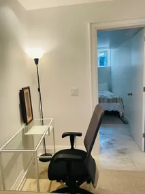 Modern 1 bed w/Sauna in Trendy Trinity Bellwoods - Image 5