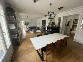 Spacious 3 bedrooms family flat with balcony - Image 3
